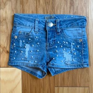 Embellished front jean shorts, 7 slim.